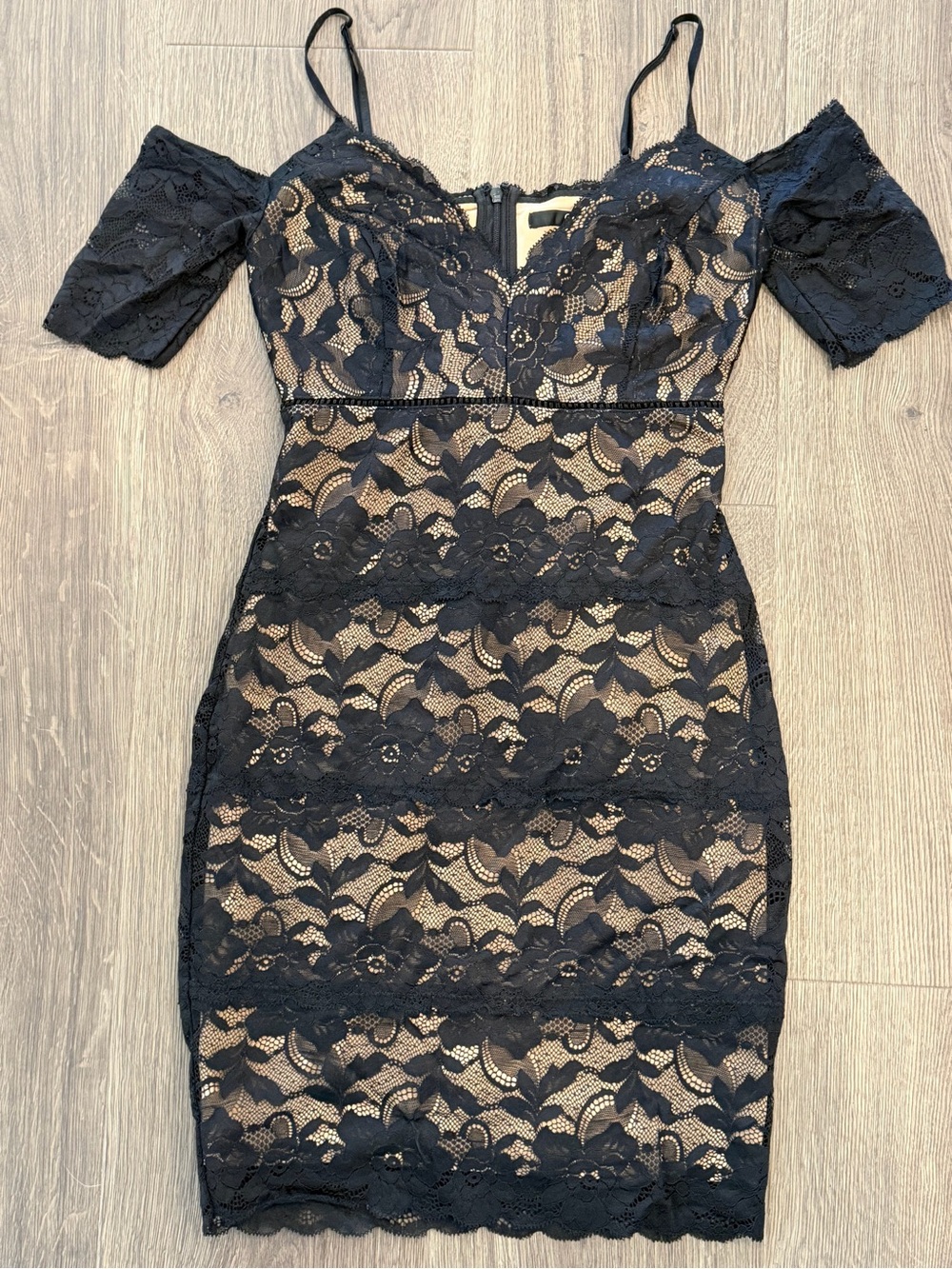 GUESS Black Nude Lace Off Shoulder Bodycon Mini Dress XS Cocktail Party Dress